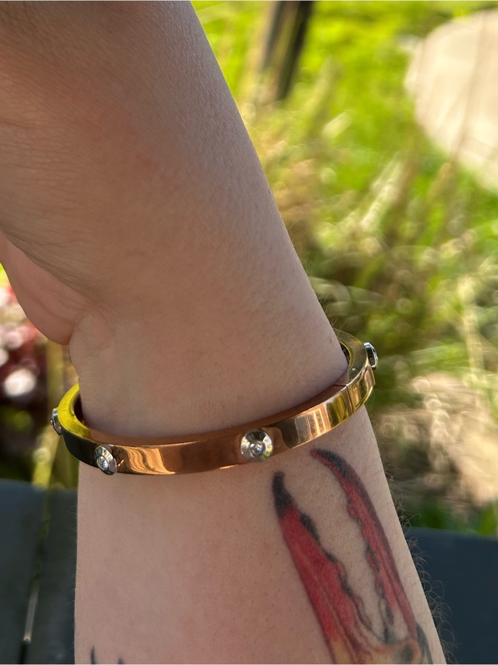 Henri Bendel Bronze Tone Rhinestone Hinge Bangle Bracelet - Picture 2 of 9